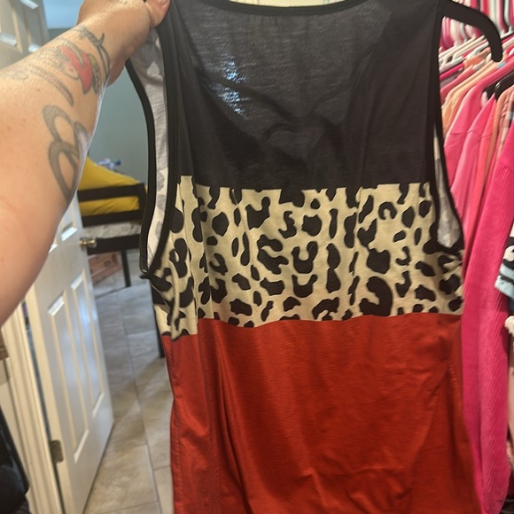 Tank top - Picture 3 of 3